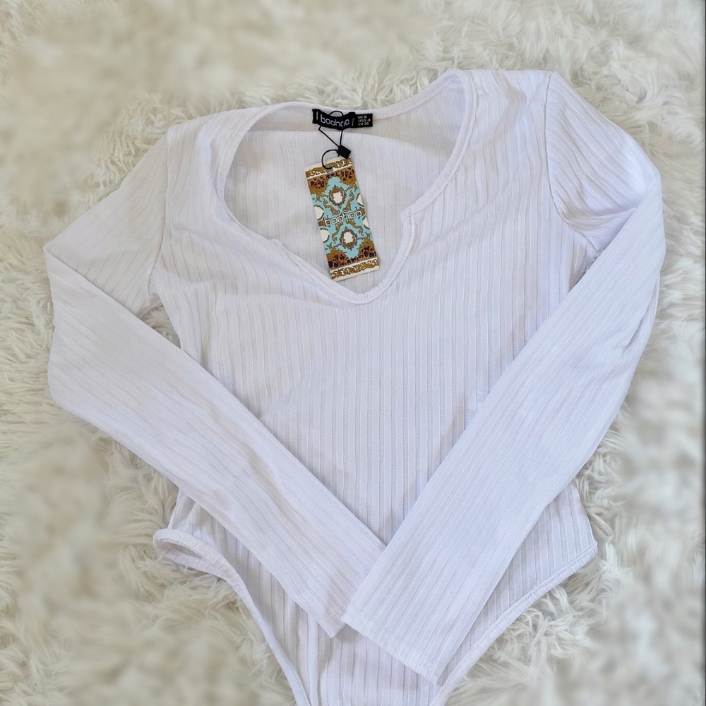 NWT! BOOHOO White Long sleeve Ribbed Bodysuit